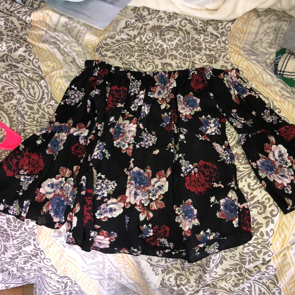 Off-the-shoulder Floral Top - Charlotte Russe